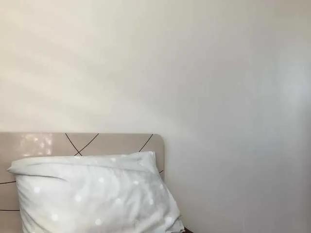 Kitty2003preaty from BongaCams