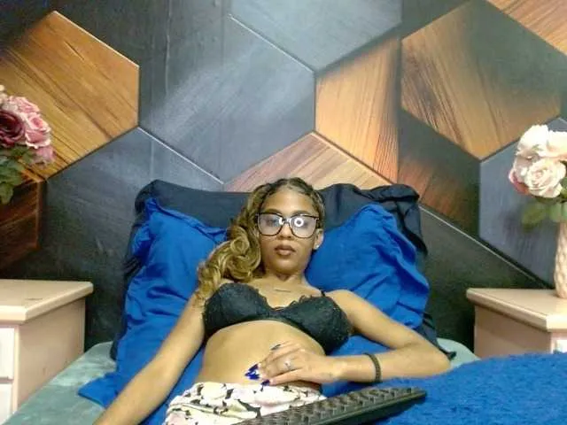 LilMisDiva from BongaCams