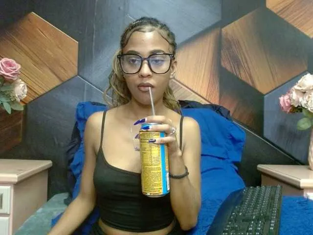 LilMisDiva from BongaCams