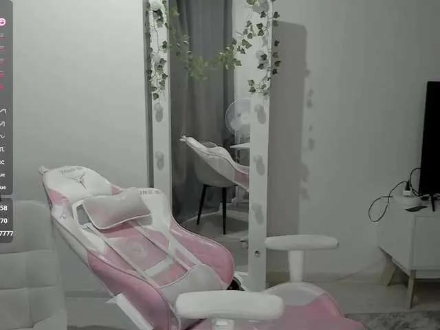 Lissazmark2 from BongaCams