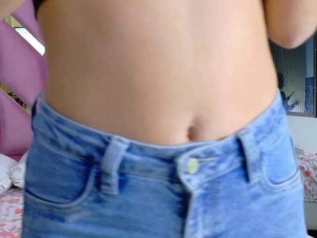 Littlekayla from BongaCams