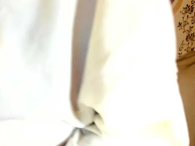 MelMooon from BongaCams