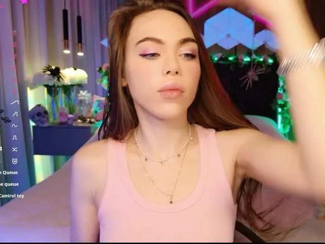 MimiForce from BongaCams