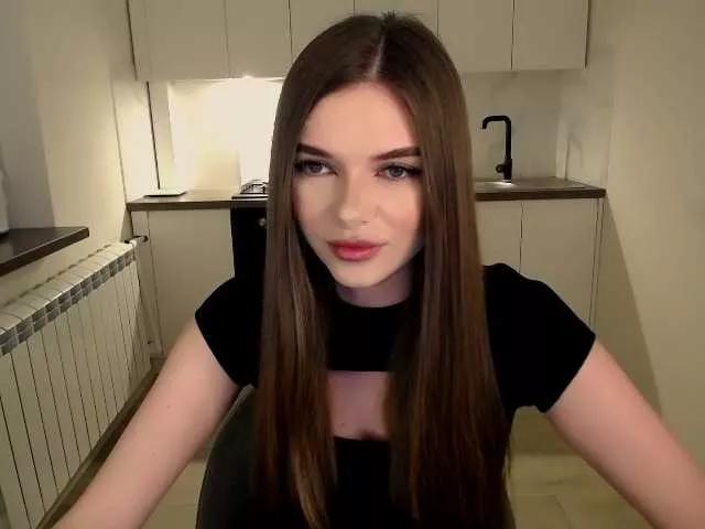 Mirrrrra from BongaCams