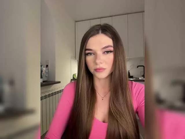 Mirrrrra from BongaCams