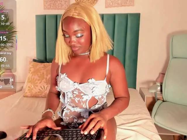 MissMahalaa from BongaCams