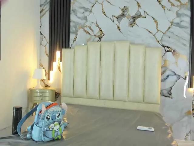Mollieblue69 from BongaCams