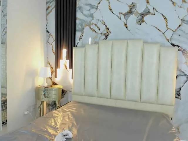 Mollieblue69 from BongaCams
