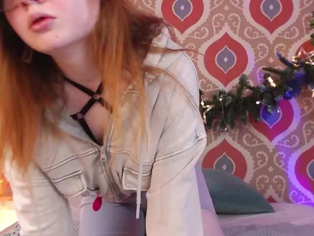 Moonrabbitt from BongaCams