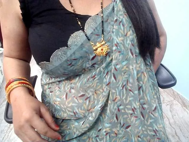 Payalx from BongaCams