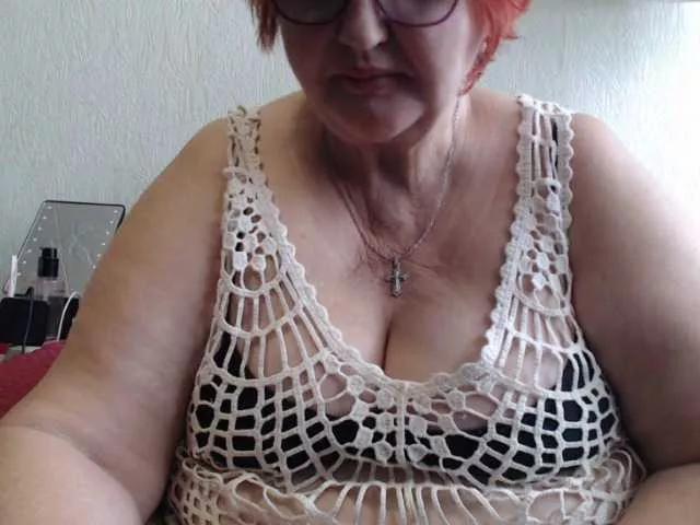 PeggySoft from BongaCams