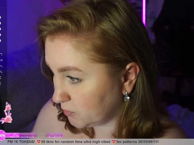 PusssyJuicy from BongaCams