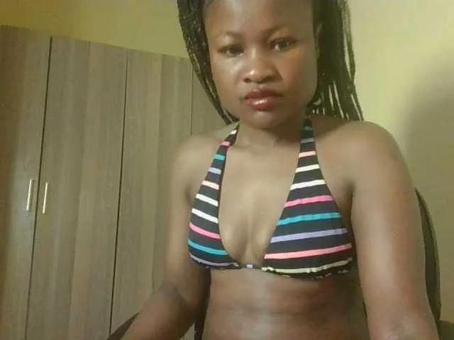 Queenivy from BongaCams