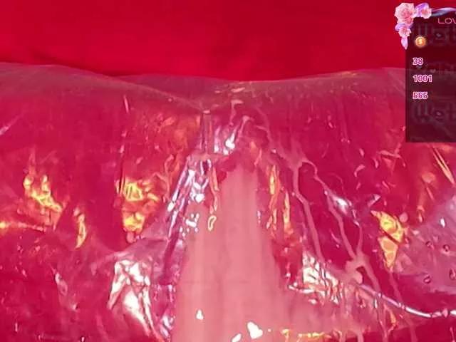 Queensquirtluna from BongaCams
