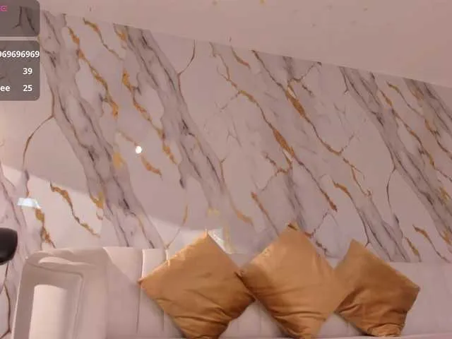 RebeccaHudson from BongaCams