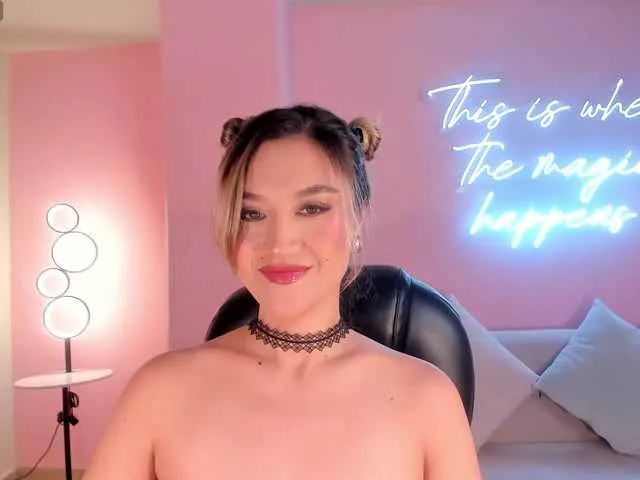 RebeccaHudson from BongaCams