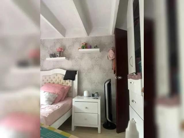 SallyeLeins from BongaCams