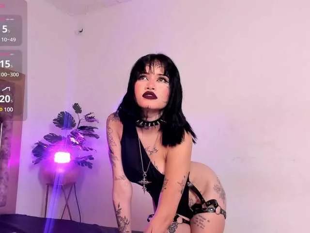Sasha-yaklove999 from BongaCams