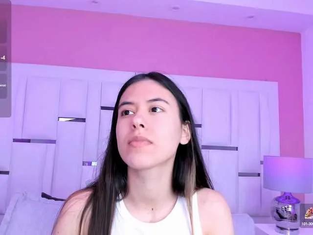 SashaCollinss from BongaCams