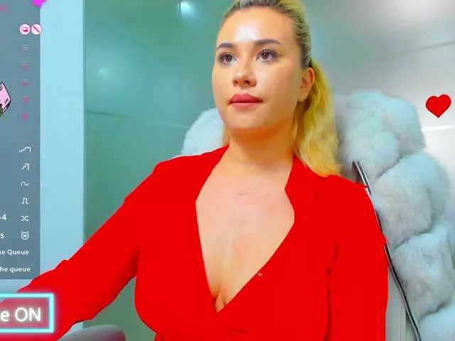 Sassyqueen from BongaCams