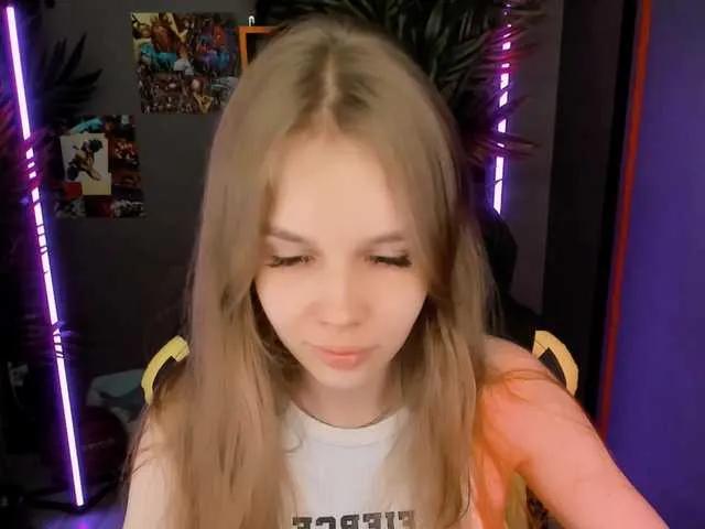 SelenHellsWeet from BongaCams