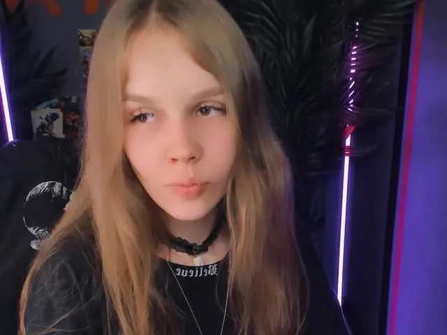 SelenHellsWeet from BongaCams