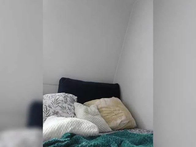 SweetKarinaa from BongaCams