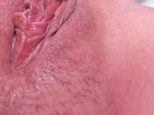 Teeencute from BongaCams