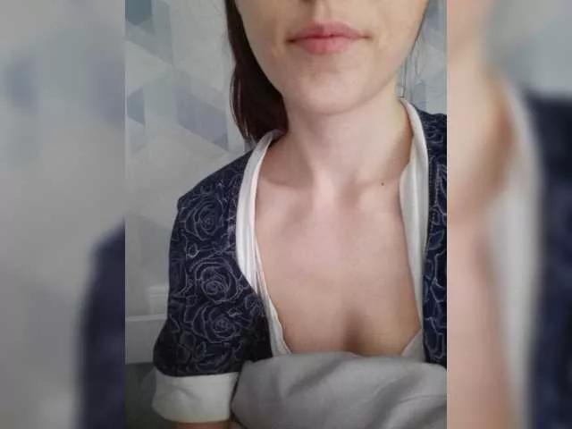 Ymmixxx from BongaCams