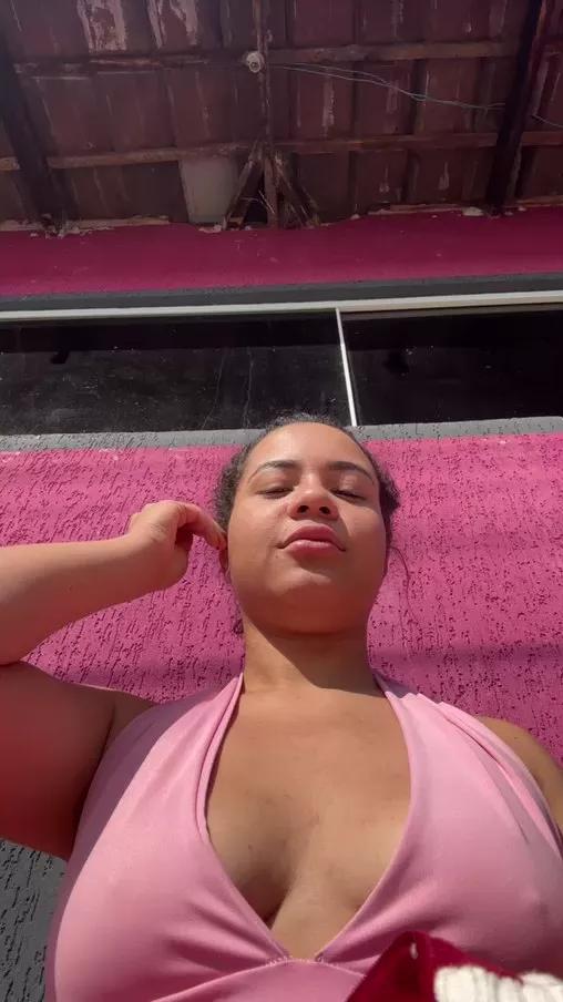 AmandaDebaro from Cam4