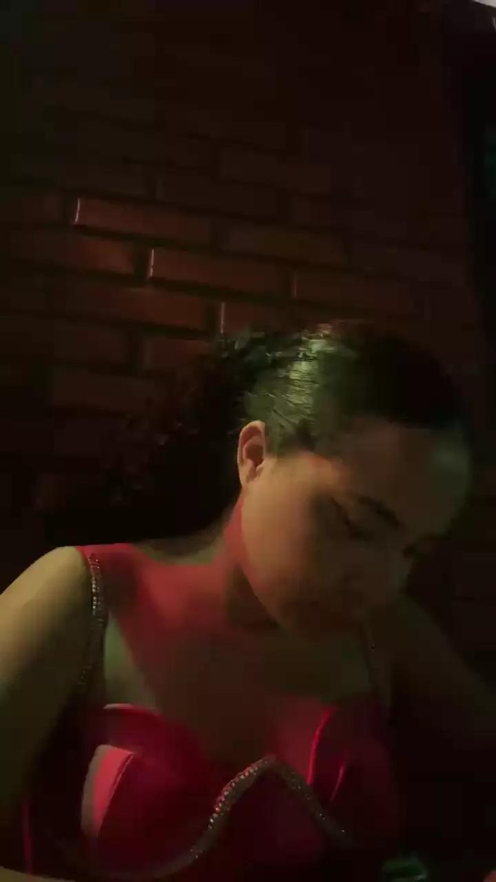 AmandaDebaro from Cam4