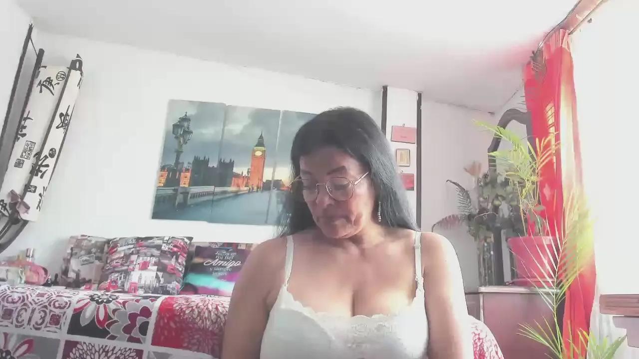 Ana_mature_ from Cam4