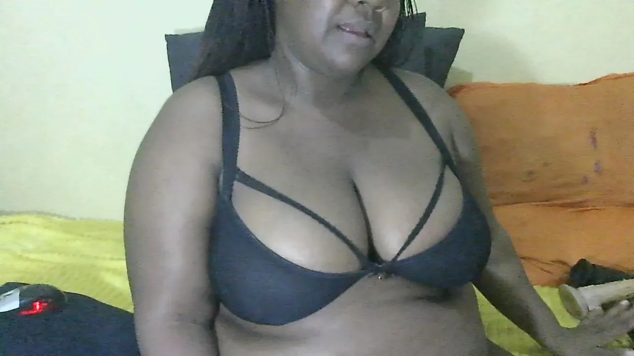 AnnabigpussyXO from Cam4