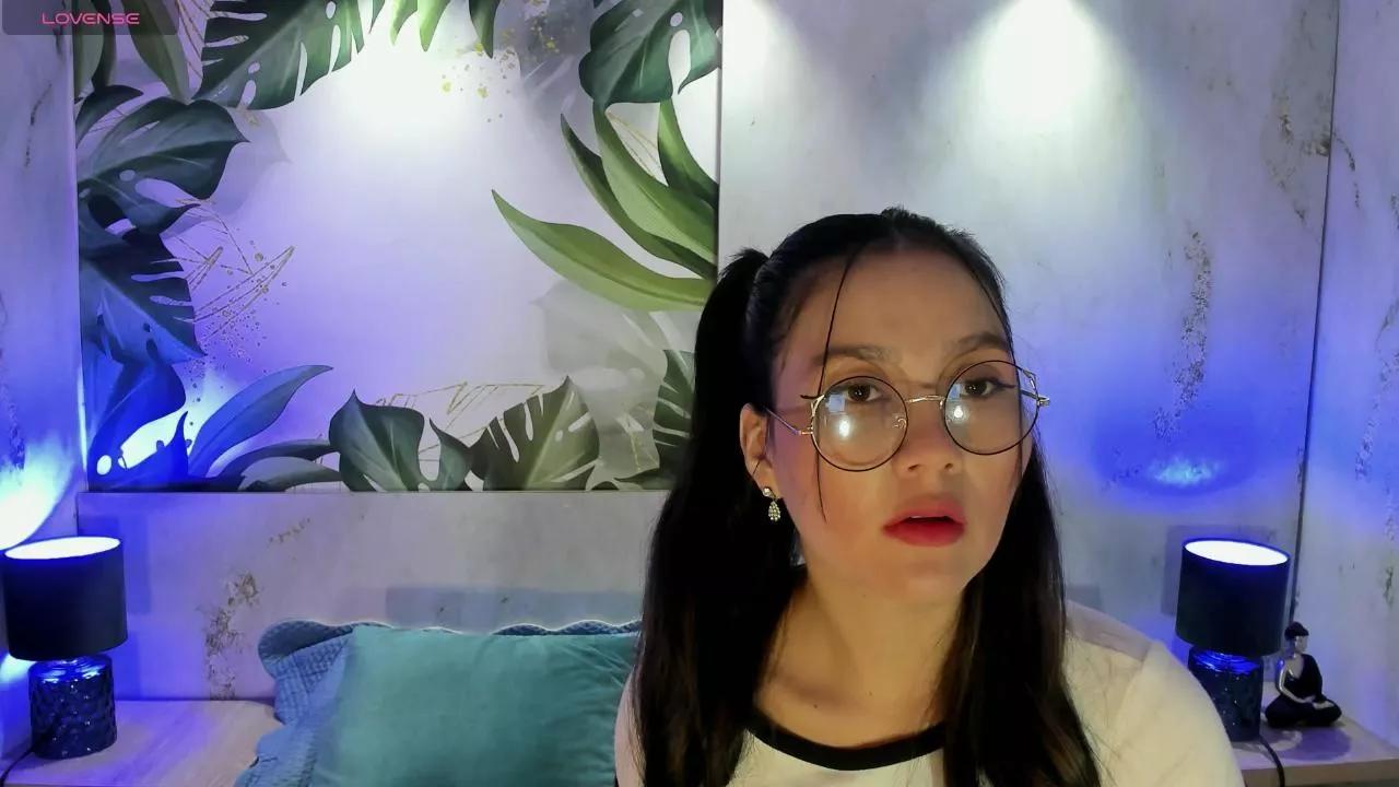 AvaWhiite from Cam4