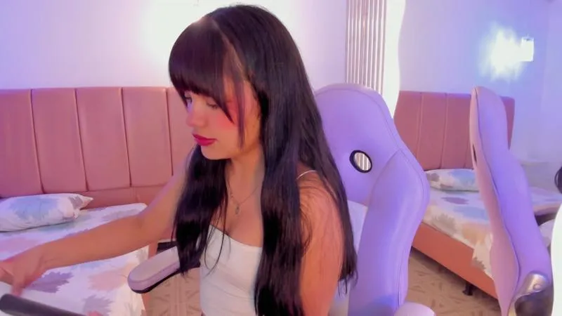 BellaGreen_ from Cam4