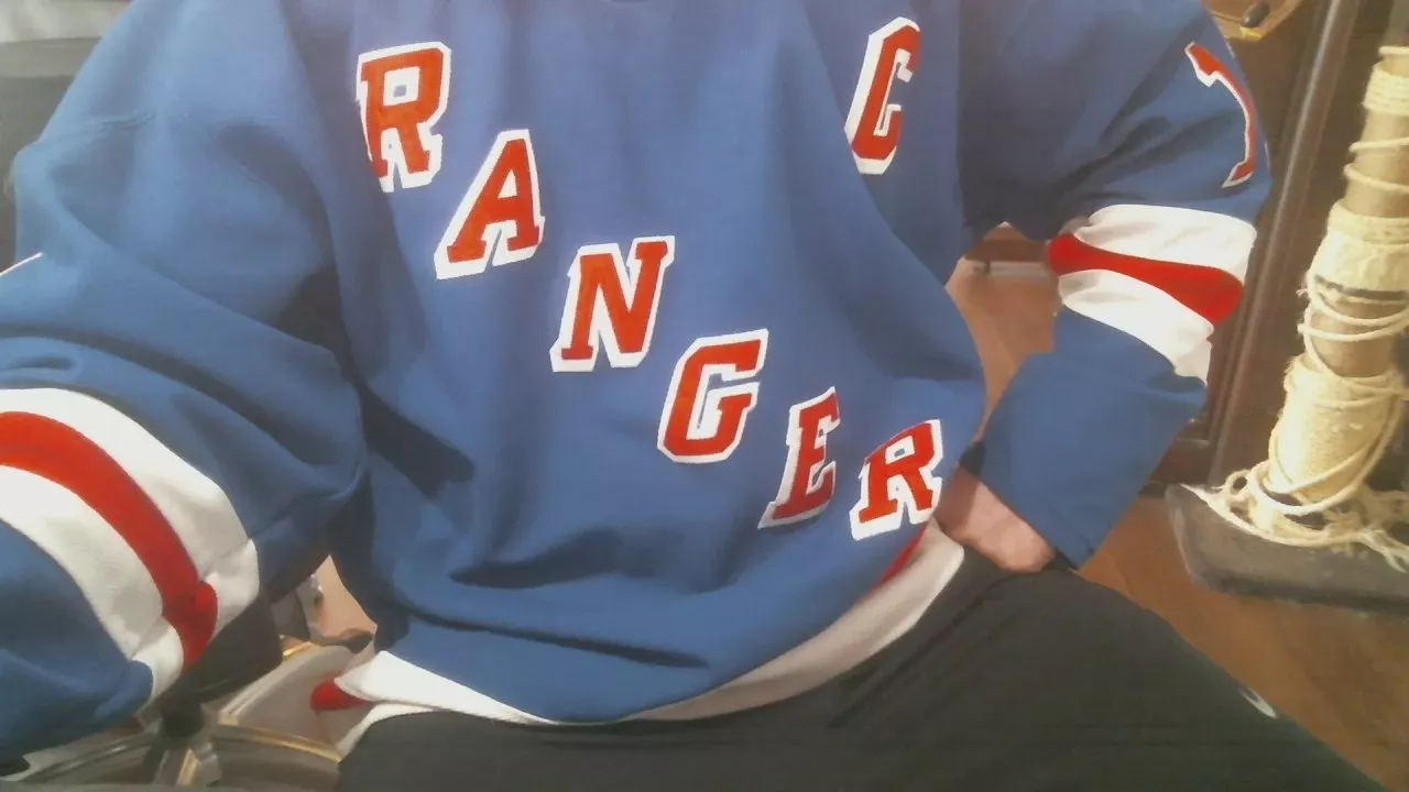 Canadianboytoy from Cam4