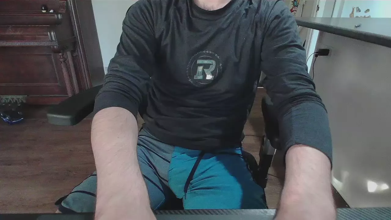 Canadianboytoy from Cam4