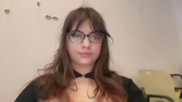 Collegebigtits from Cam4