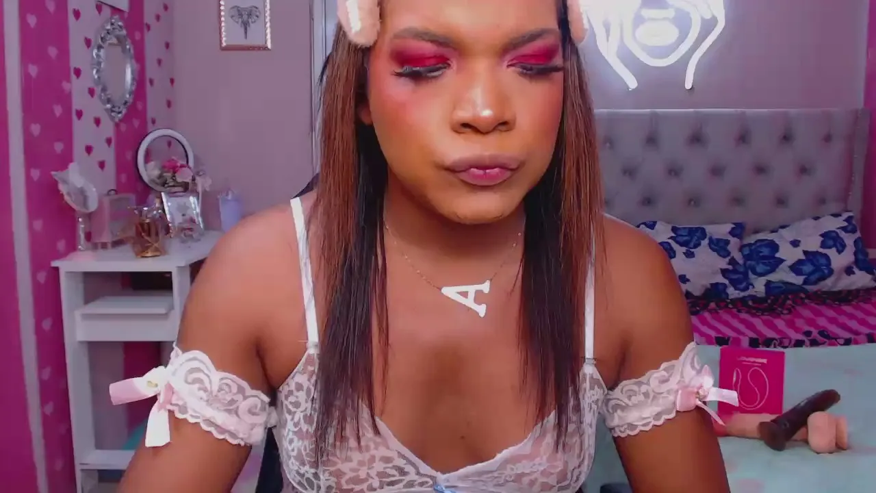 Divinetransx from Cam4