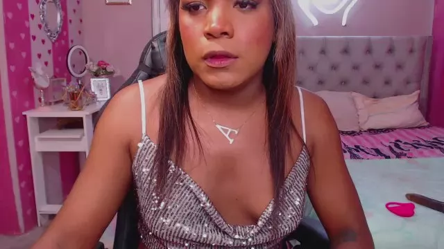 Divinetransx from Cam4