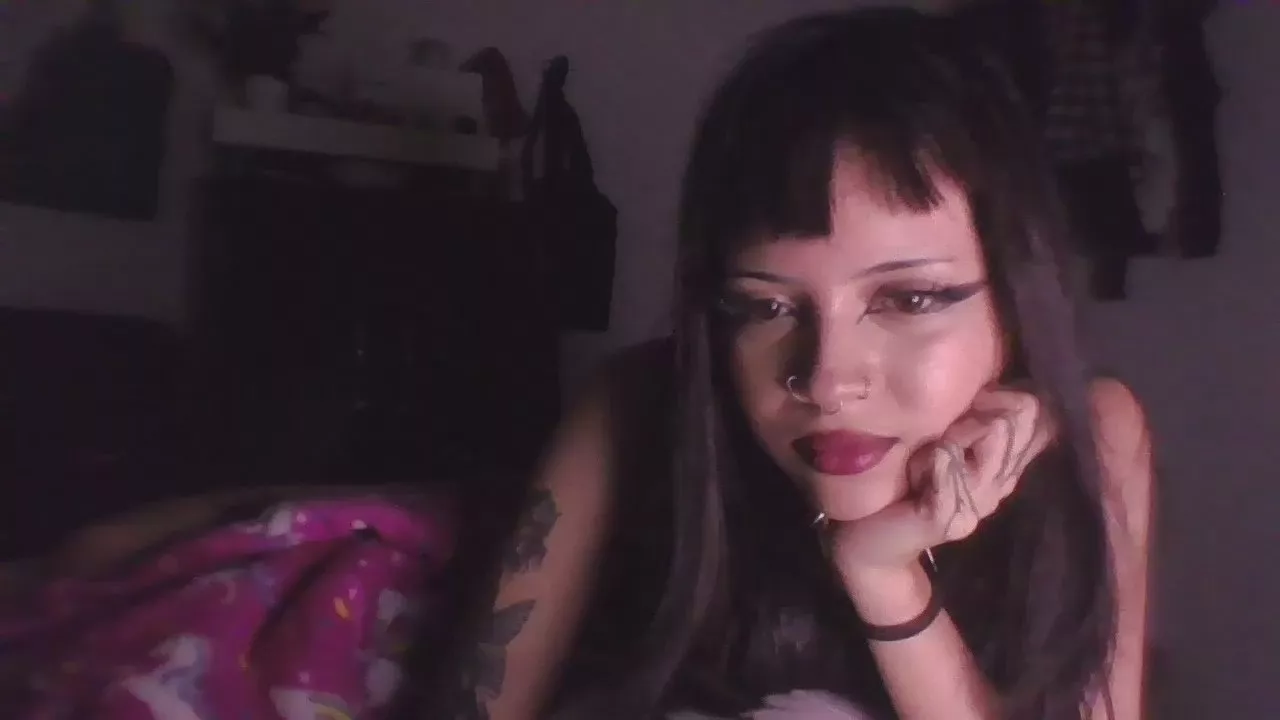 Doll_dollys_ from Cam4