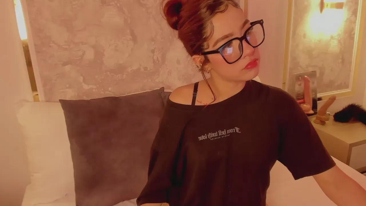 Doll_eyees_ from Cam4