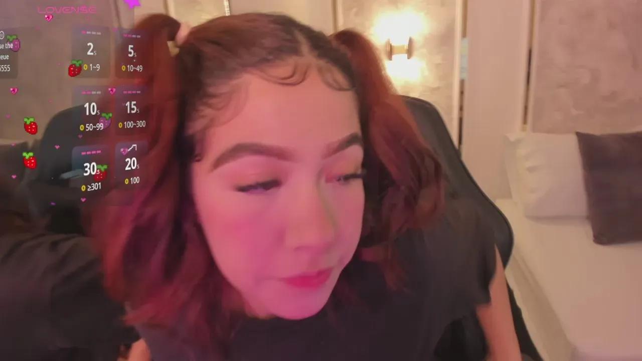 Doll_eyees_ from Cam4