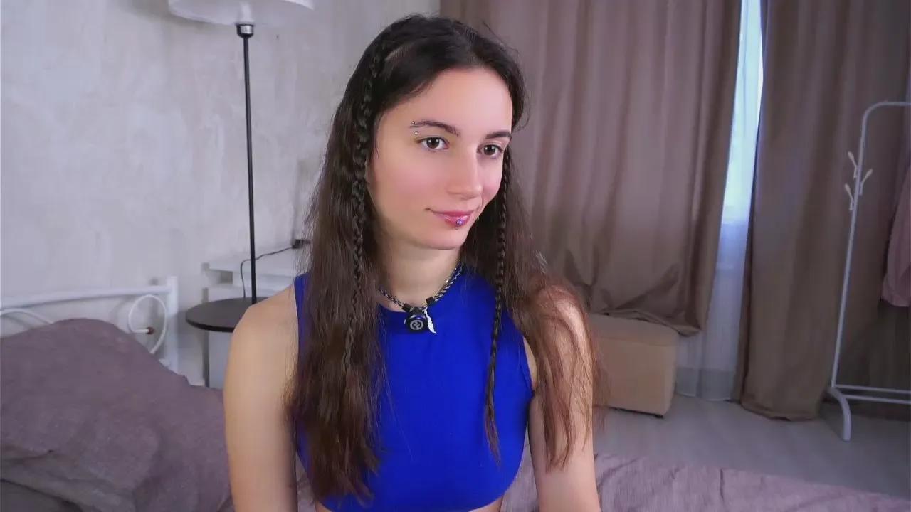 DollyCavell from Cam4