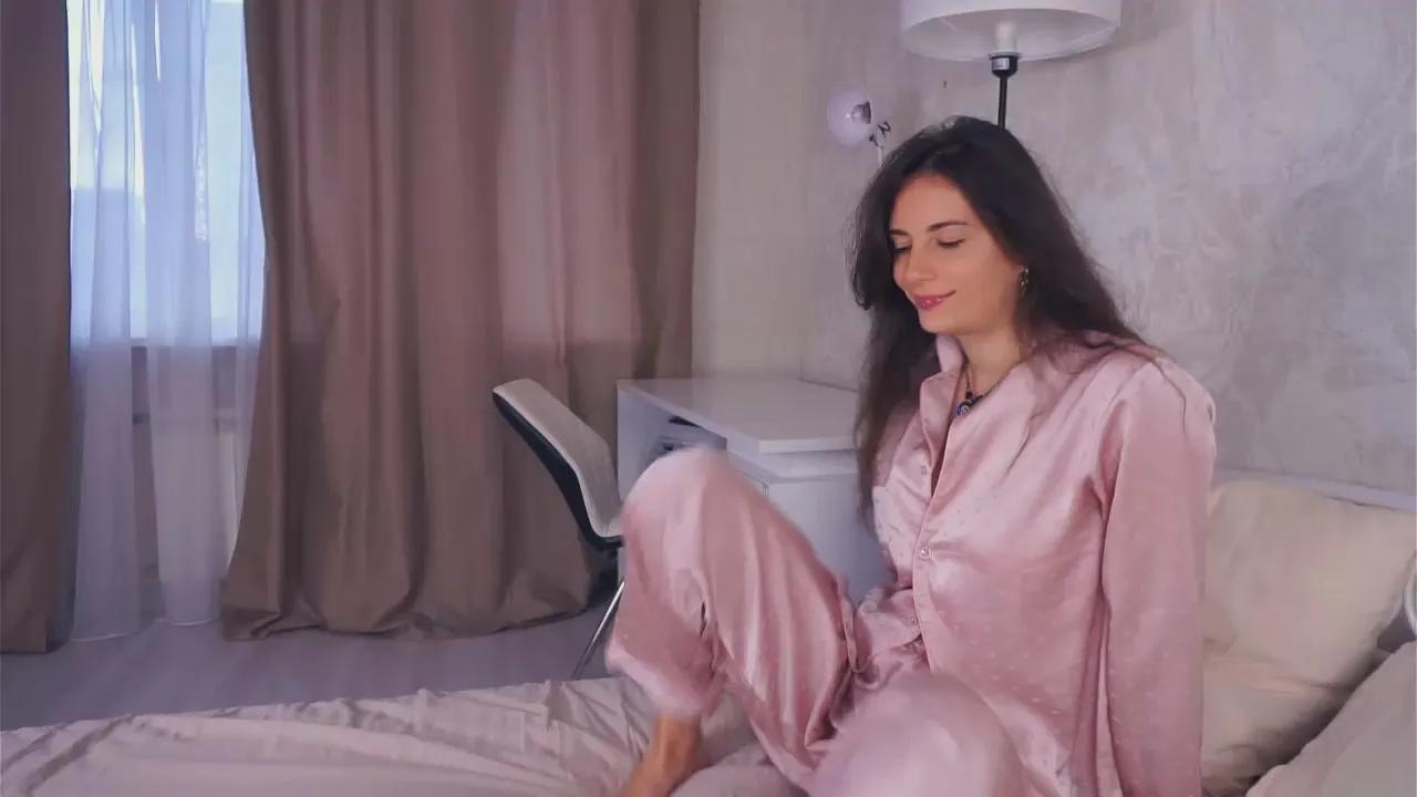 DollyCavell from Cam4