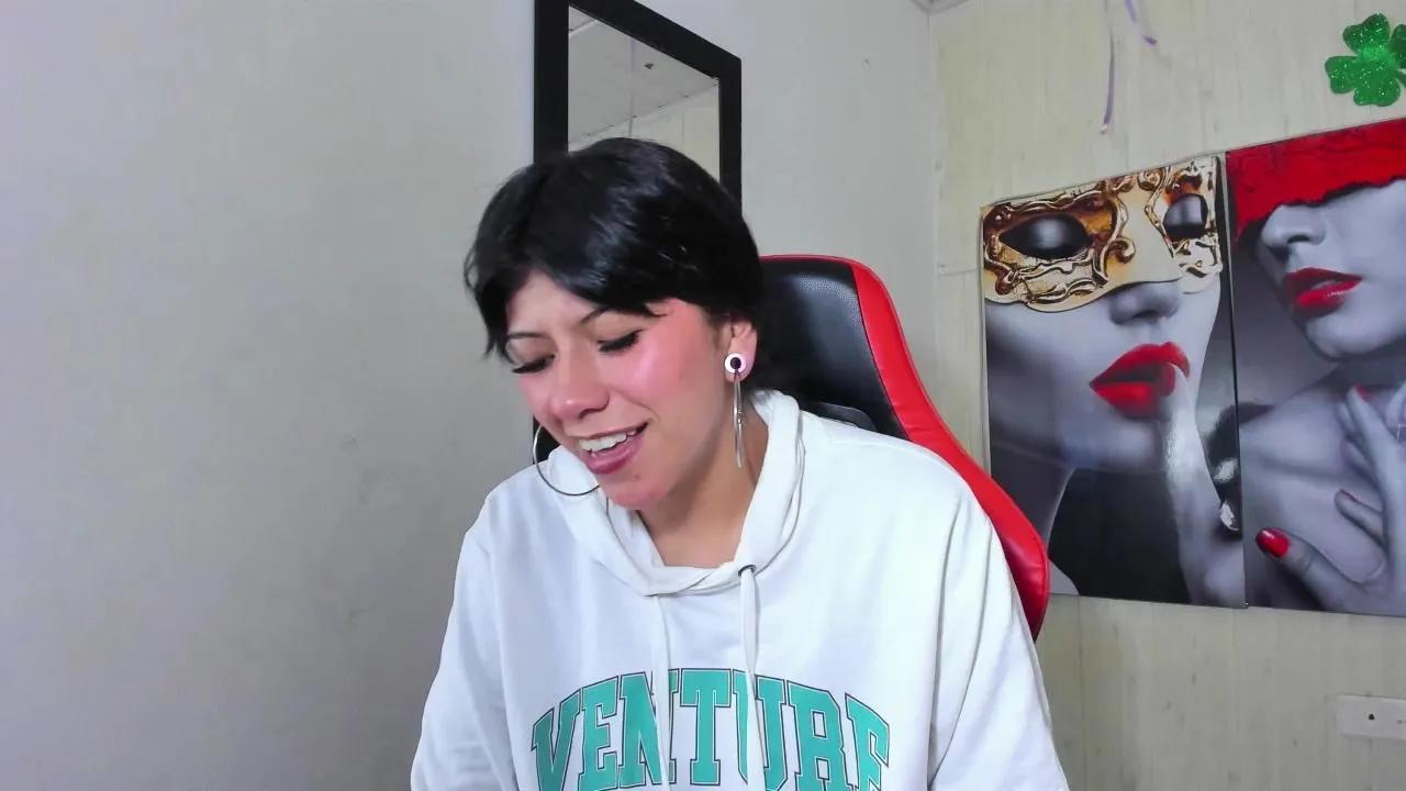 Dorothy_Clut from Cam4
