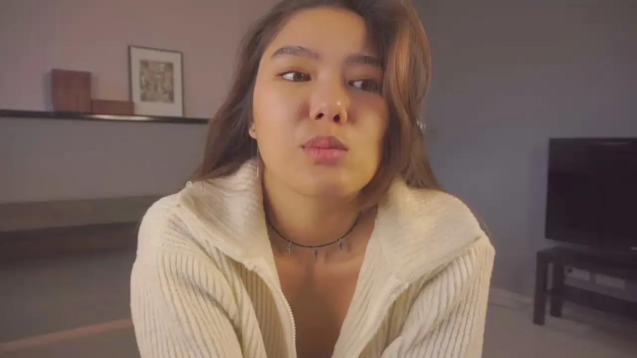 ElletteBenny from Cam4