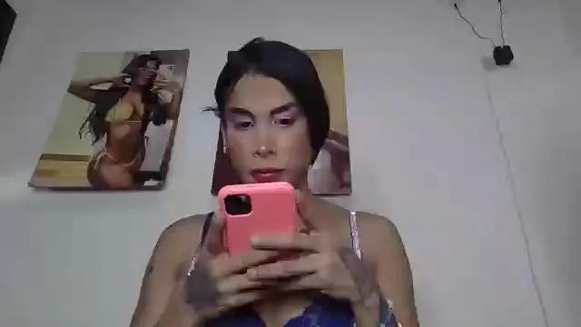 EMMILY_USUGA1 from Cam4