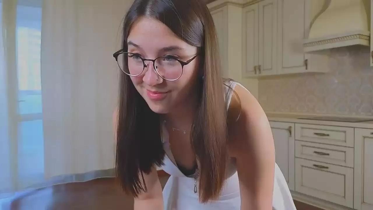 EsmeBoddy from Cam4