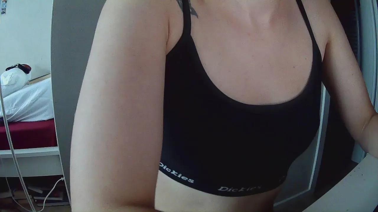 Estelle_Engels from Cam4